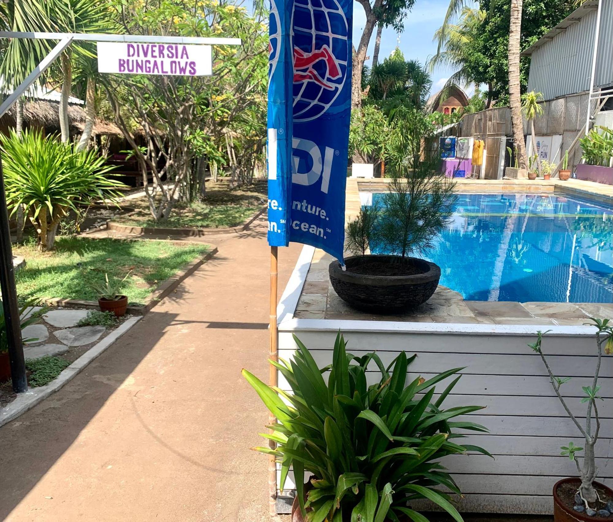 Diversia Diving Club & Bungalows Gili Trawangan Exterior photo