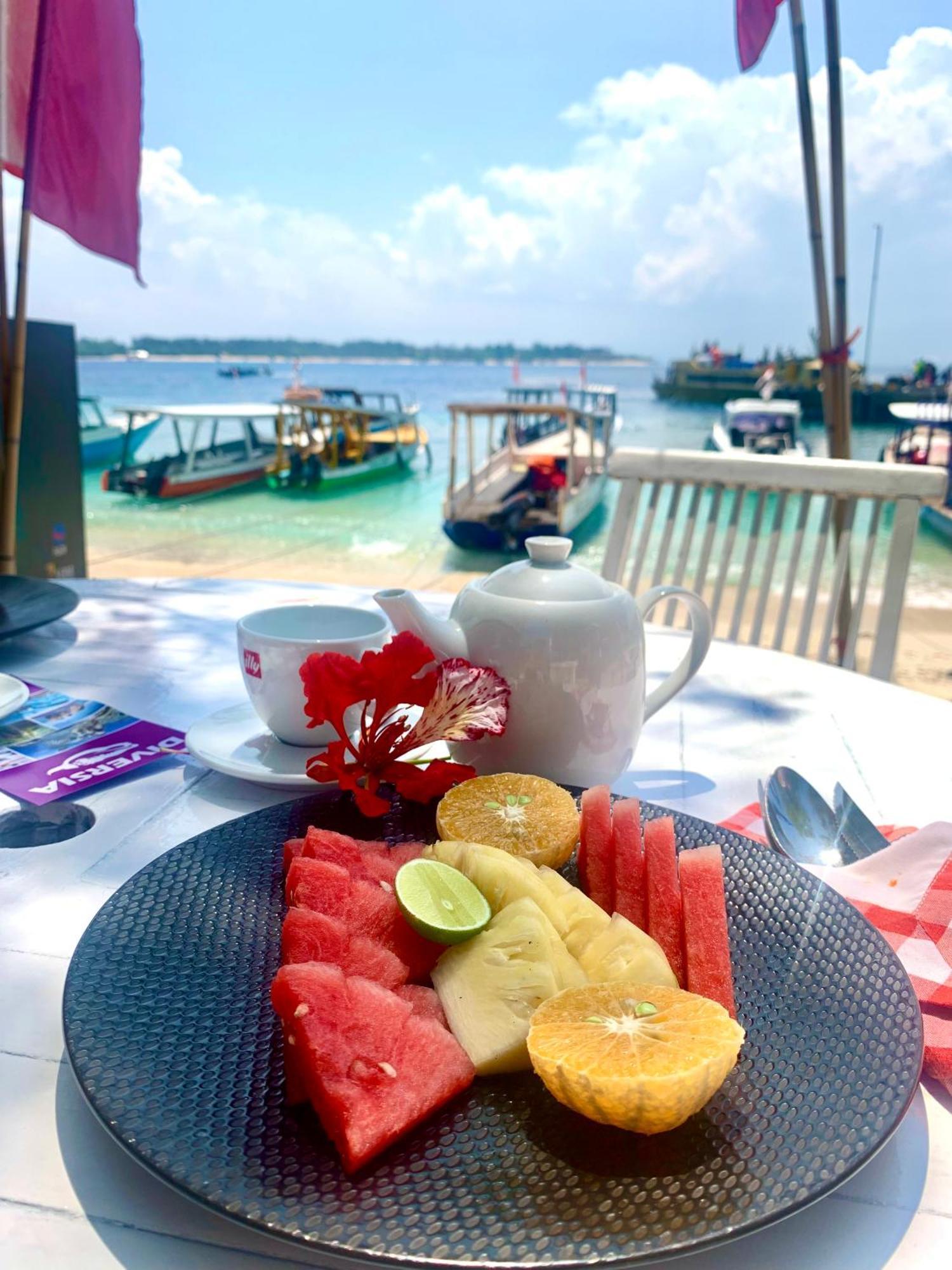 Diversia Diving Club & Bungalows Gili Trawangan Room photo